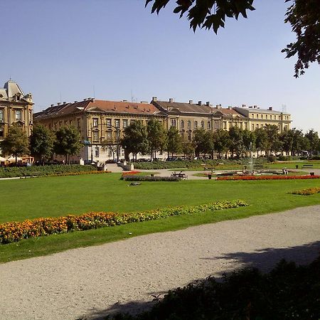 Zagrebrent Apartments Exterior photo